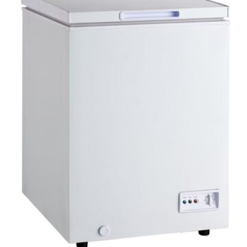 46501 Chest Freezer Front Lid Closed