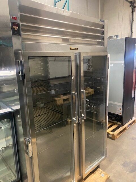 Traulsen RHT232WUT FHG Top Mount Glass 2 Door Cooler Used for sale